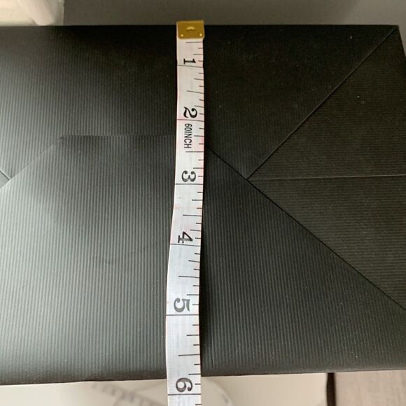Gucci Paper Shopping Bag - Picture 7 of 7